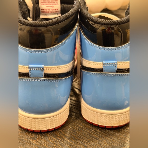 Nike Air Jordan 1 Retro High OG Fearless UNC - White/Black-University Blue - Picture 7 of 8